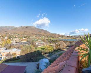 Vista exterior de Àtic en venda en Jarandilla de la Vera amb Terrassa