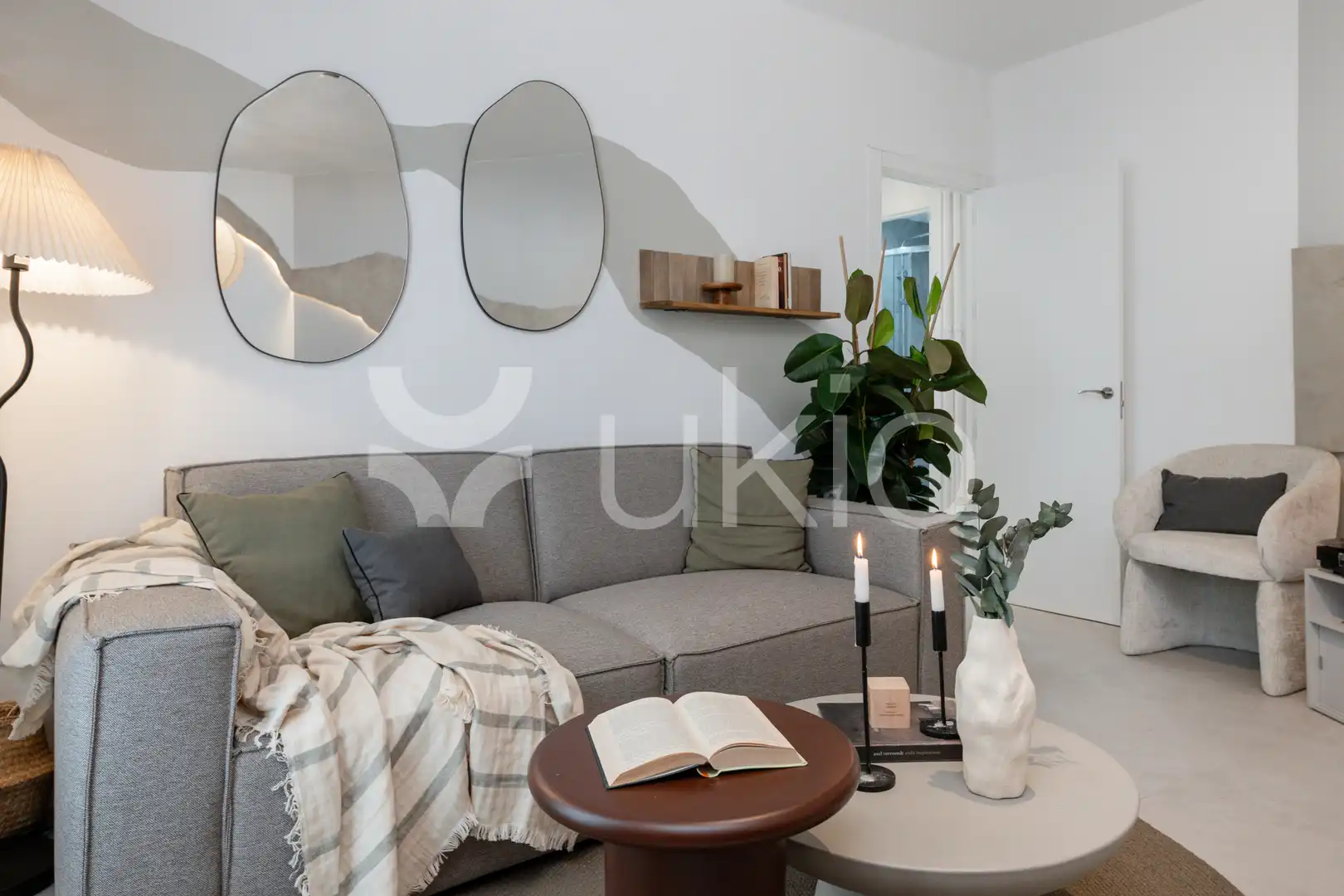 Sala de estar de Apartamento de alquiler en Madrid con Aire acondicionado, Calefacción y Amueblado