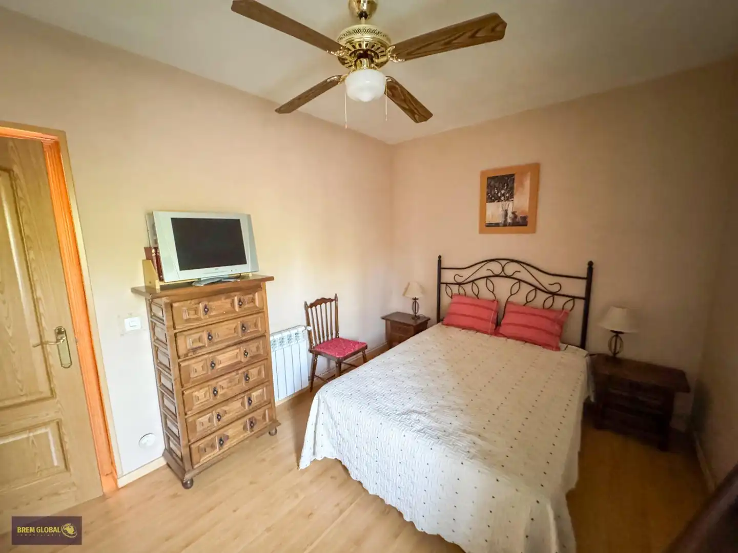 Dormitori de Casa o xalet en venda en La Cabrera amb Jardí privat, Terrassa i Traster