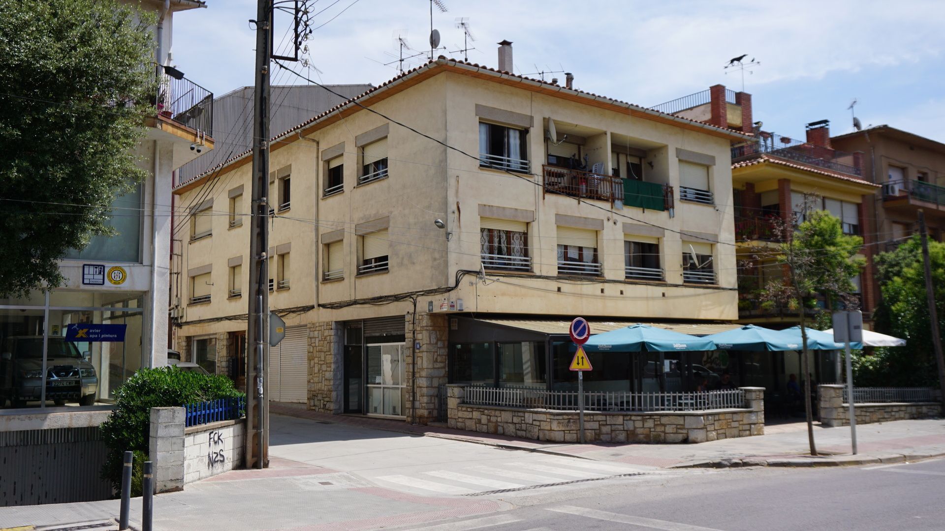 Vista exterior de Edifici en venda en Moià