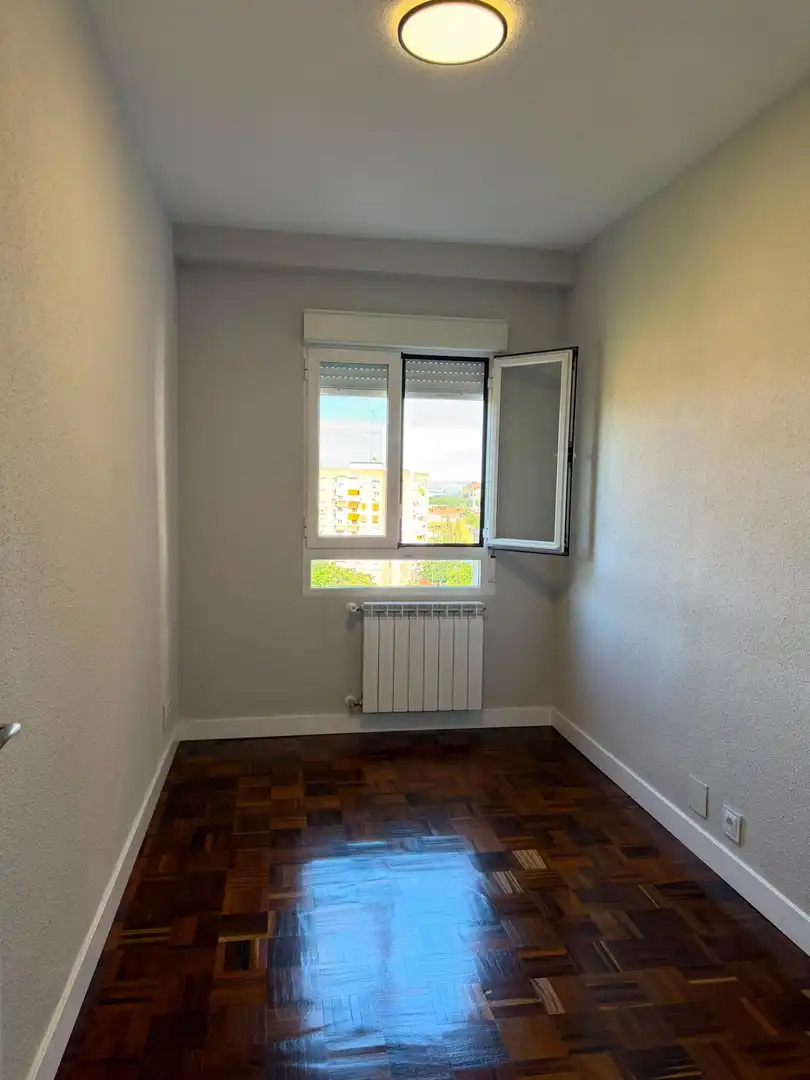 Habitación de Piso de alquiler en Madrid con Calefacción, Parquet y Terraza