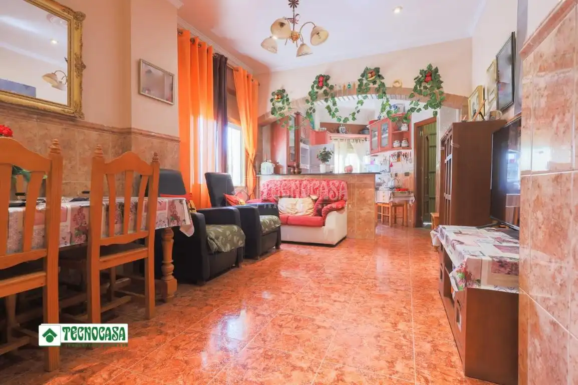 Küche von Wohnung zum Verkauf in Adra mit Klimaanlage, Heizung und Terrasse