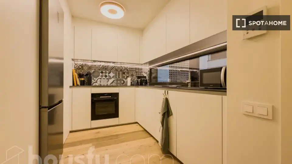 Flat for rent in La Nova Esquerra de l'Eixample