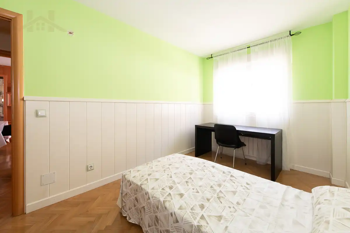 Schlafzimmer von Wohnung zum Verkauf in San Sebastián de los Reyes mit Klimaanlage, Heizung und Terrasse