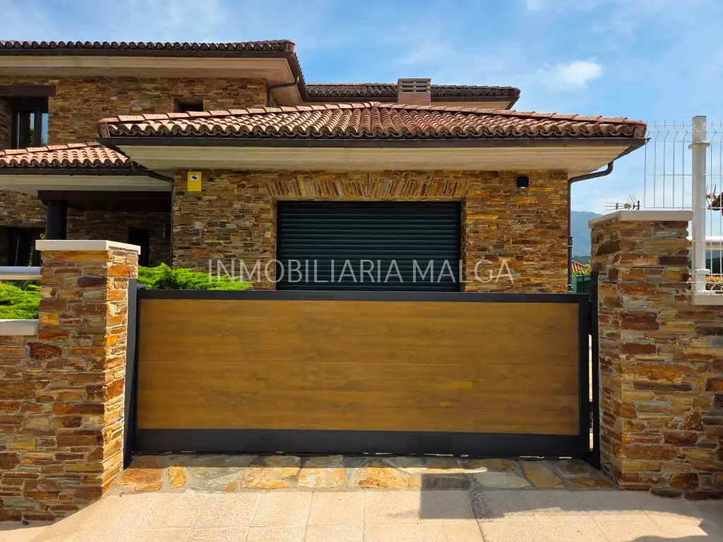 Exterior view of Houses for sale in Colunga  with Heating, Private garden and Parquet flooring