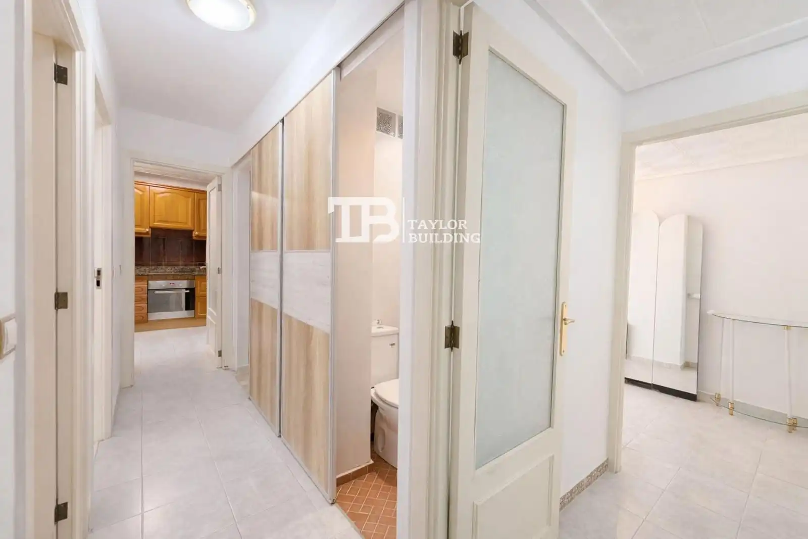 Baño de Piso en venta en  Palma de Mallorca con Aire acondicionado, Calefacción y Terraza