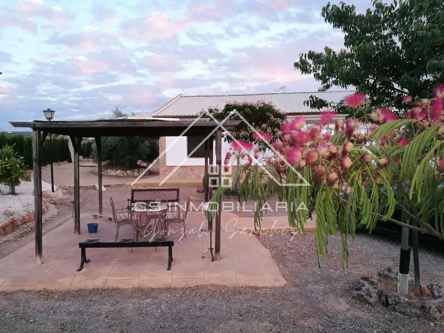 Jardí de Casa o xalet en venda en Lucena