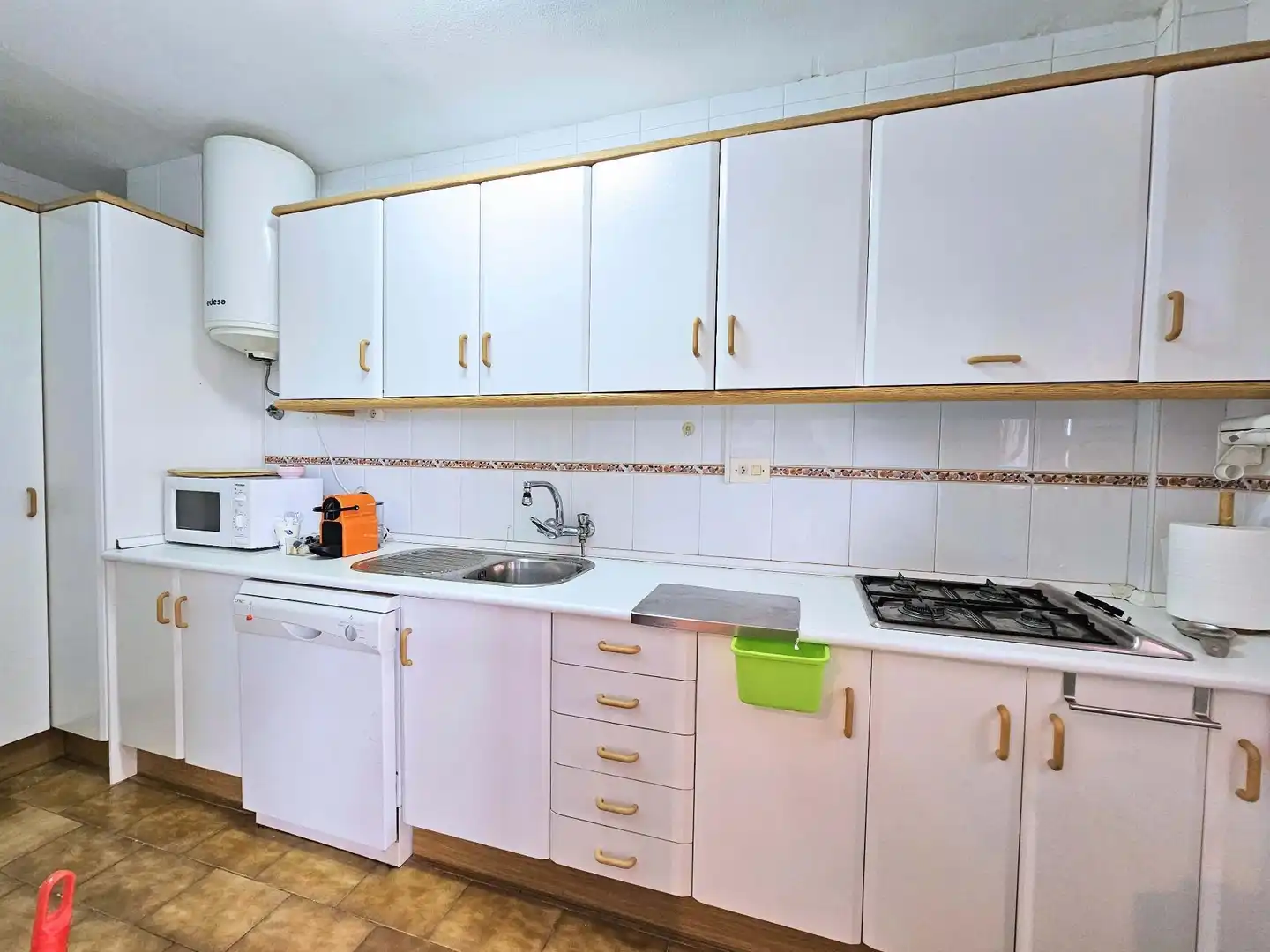 Cuina de Apartament de lloguer en La Manga del Mar Menor amb Calefacció, Terrassa i Piscina comunitària