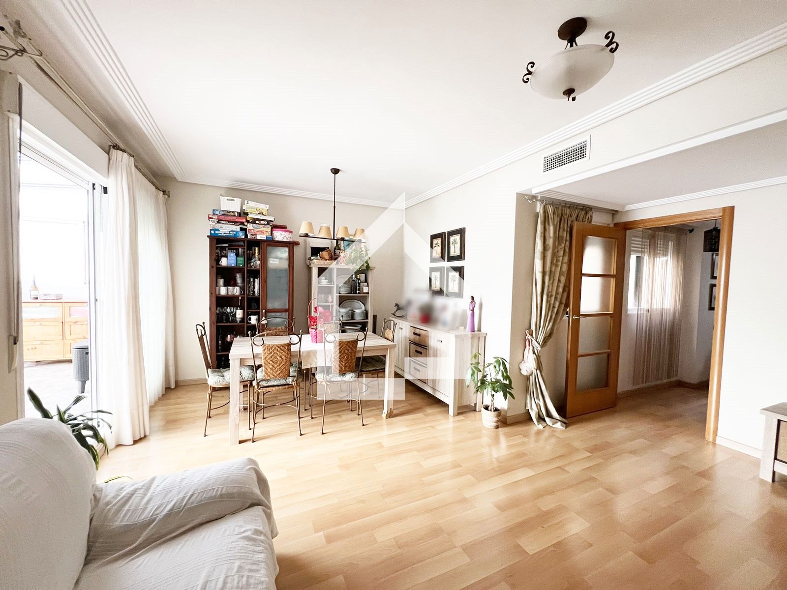 Living room of Duplex for sale in San Vicente del Raspeig / Sant Vicent del Raspeig  with Air Conditioner and Storage room