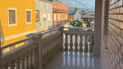 Foto 2 de Casa adosada en venda a C. Herrería de Compludo, 15, Cacabelos, León