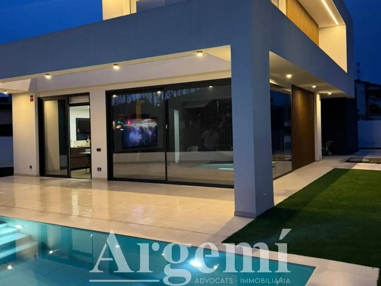 Piscina de Casa o chalet en venta en Santa Perpètua de Mogoda con Aire acondicionado, Jardín privado y Piscina