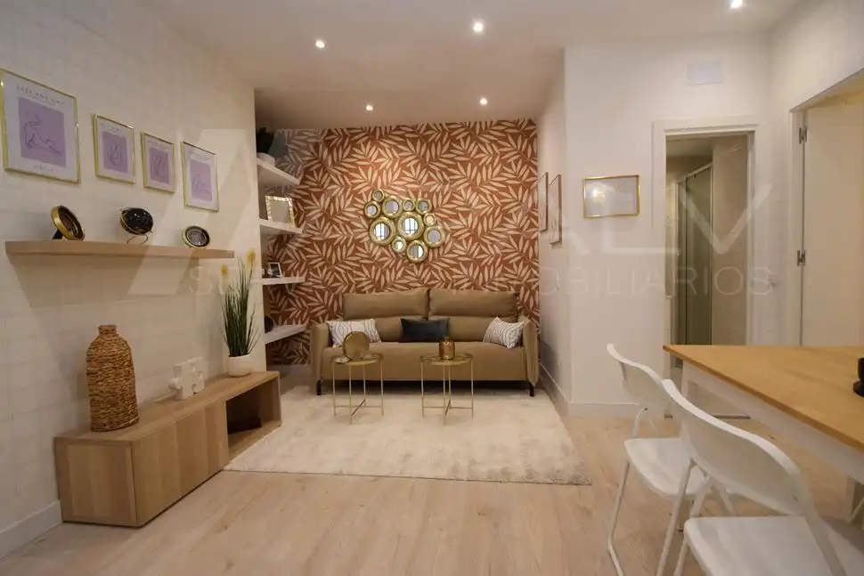 Apartament amb ascensor en venda a Calle de los Relatores, imagen 2
