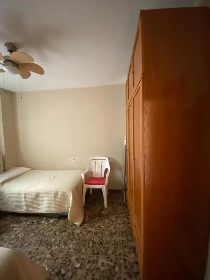 Habitación de Piso de alquiler en Vélez-Málaga con Terraza y Amueblado