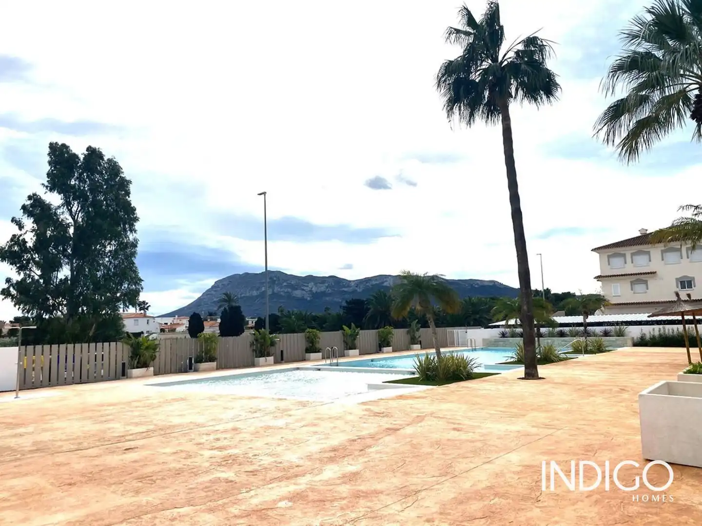 Swimming pool of Flat for sale in Dénia  with Air Conditioner, Heating and Terrace