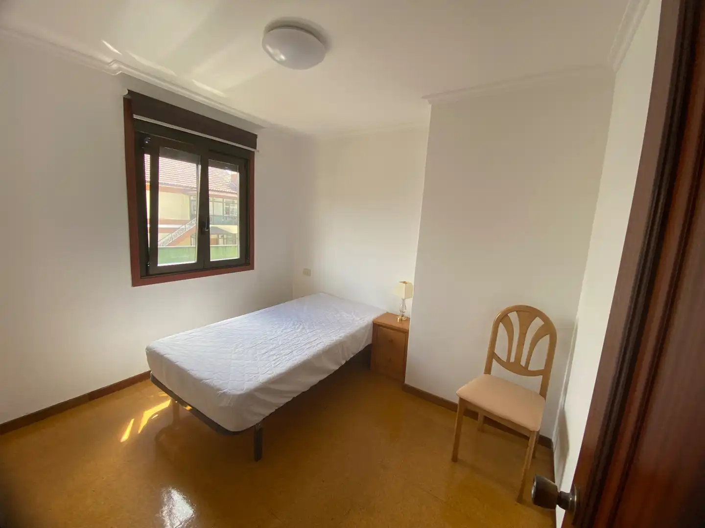 Habitación de Casa adosada en venta en Vigo  con Parquet