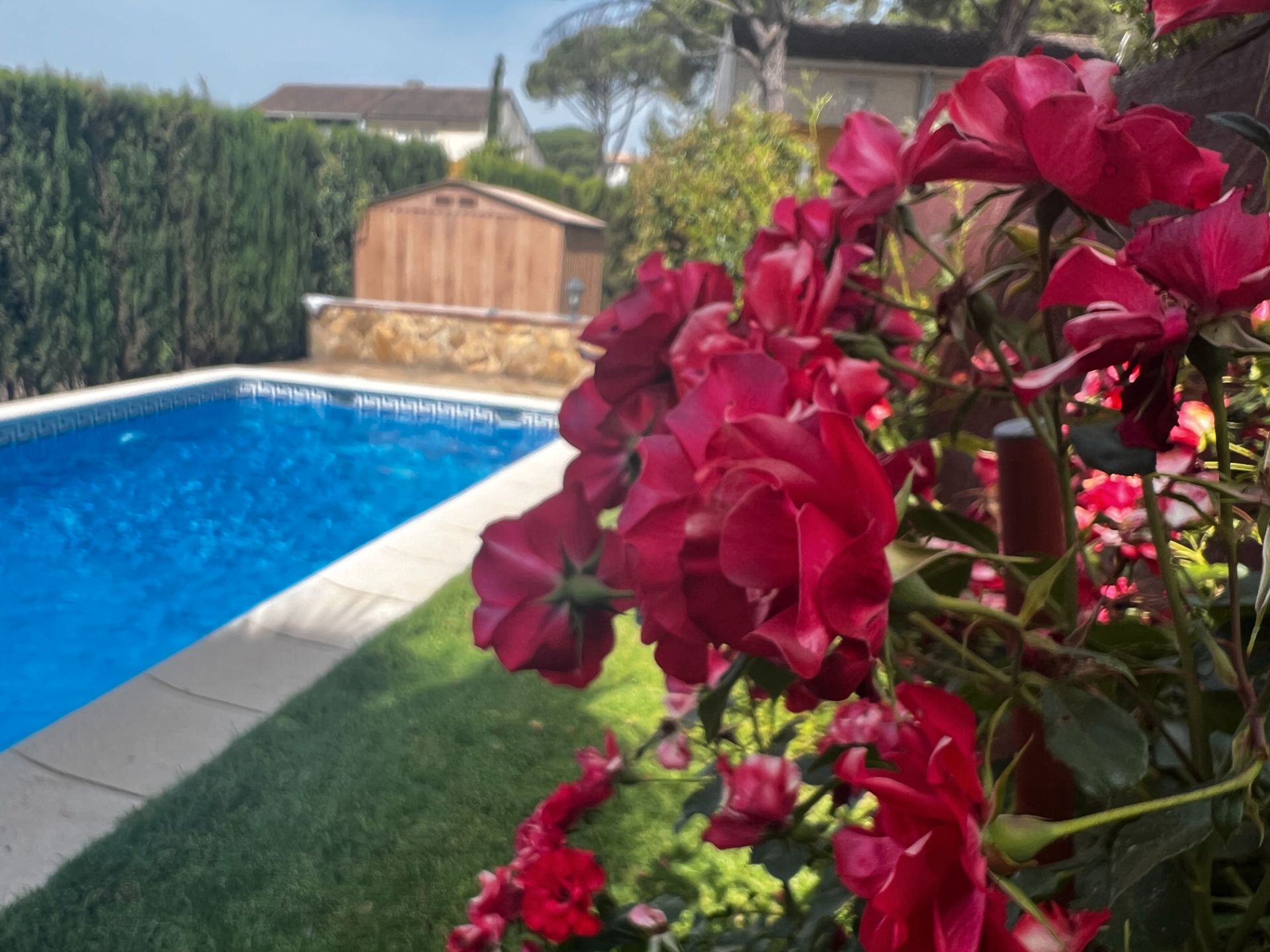 Piscina de Casa adosada en venta en  Córdoba Capital con Aire acondicionado, Calefacción y Jardín privado