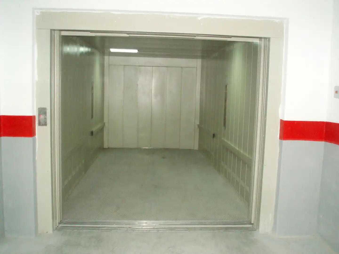 Garage for rent in Granada