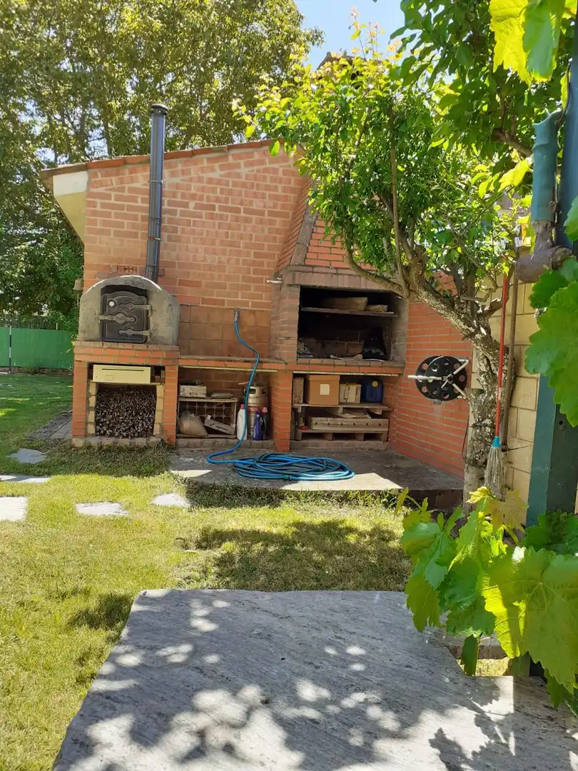 Jardí de Casa o xalet en venda en Villarejo de Órbigo amb Jardí privat, Terrassa i Traster
