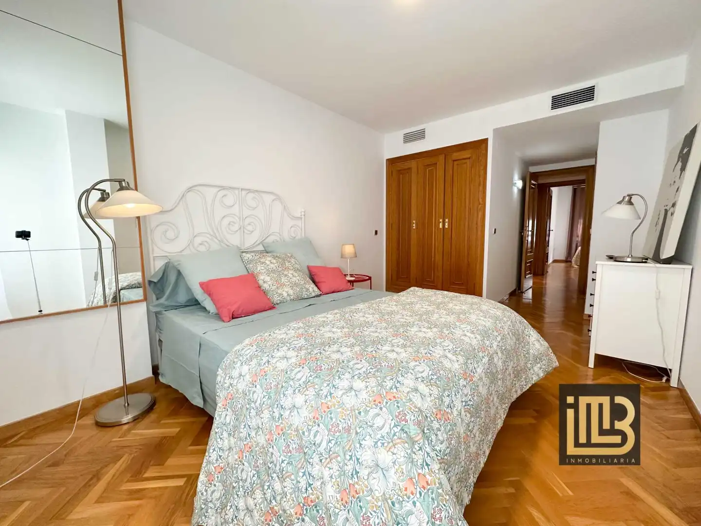 Bedroom of Flat for sale in Málaga  with Air Conditioner, Heating and Terrace