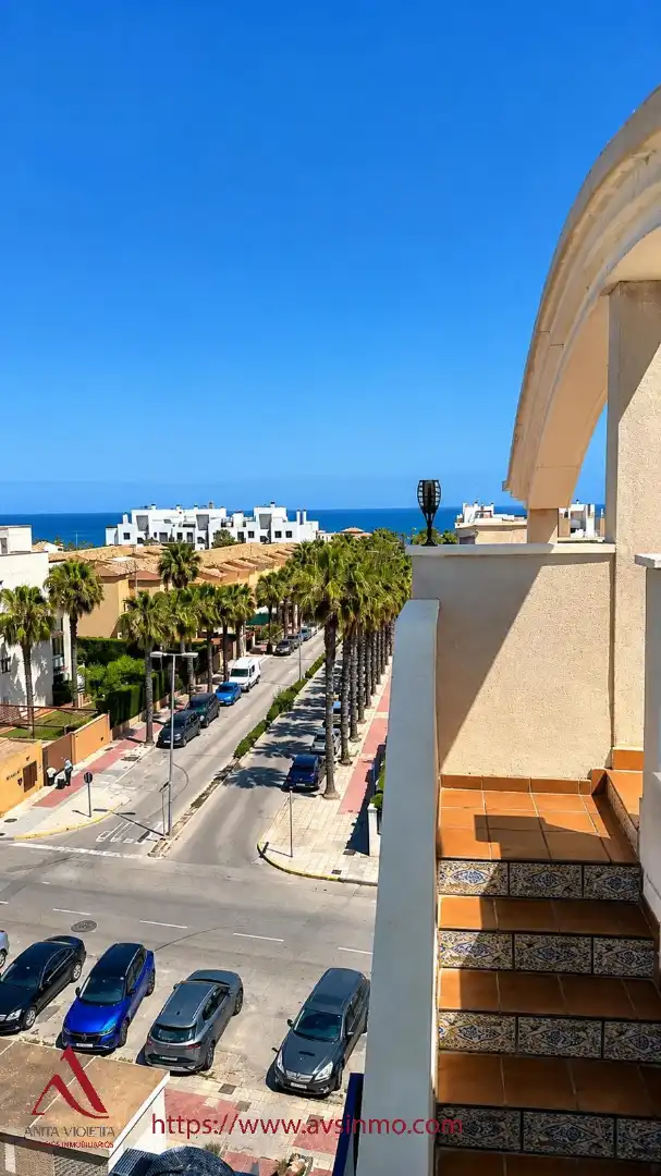 Vista exterior de Apartamento de alquiler en Orihuela con Aire acondicionado, Calefacción y Terraza