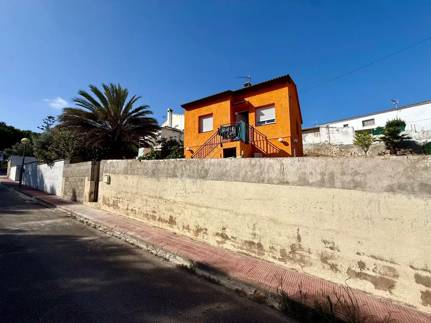 Casa amb jardí en venda a La Pobla de Montornès, imagen 5