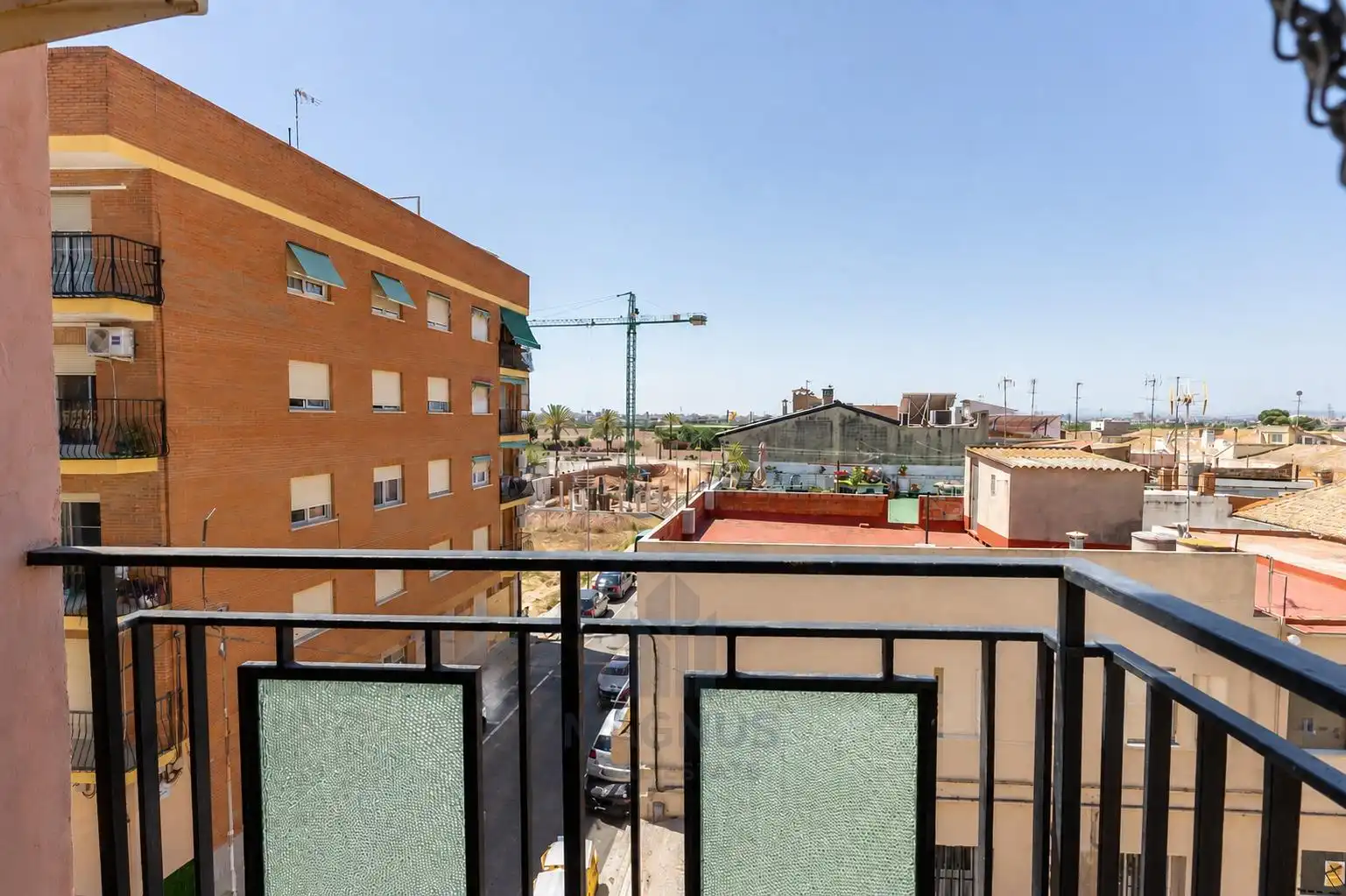 Außenansicht von Wohnung zum Verkauf in Foios mit Klimaanlage, Abstellraum und Balkon