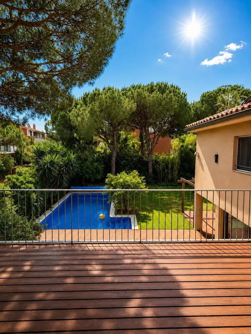 Piscina de Casa o chalet en venta en Gavà con Aire acondicionado, Calefacción y Jardín privado