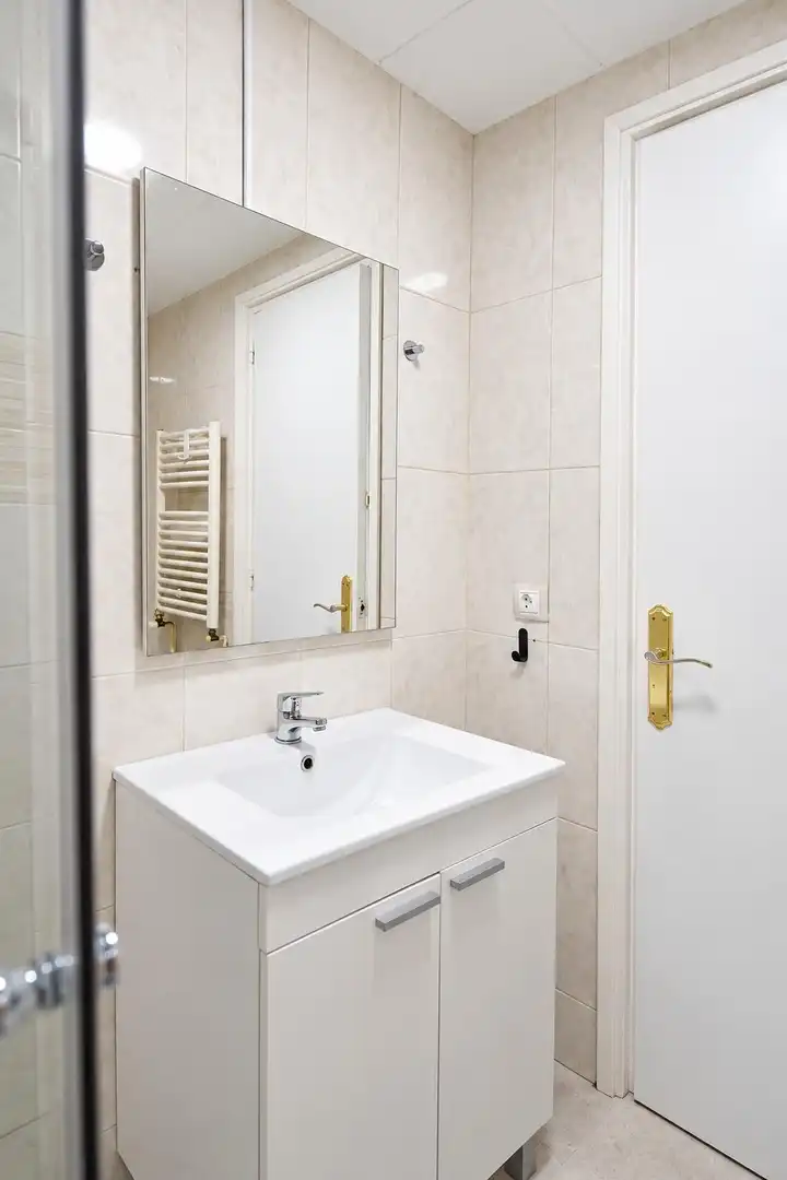 Bathroom of Flat for sale in Terrassa  with Heating and Balcony