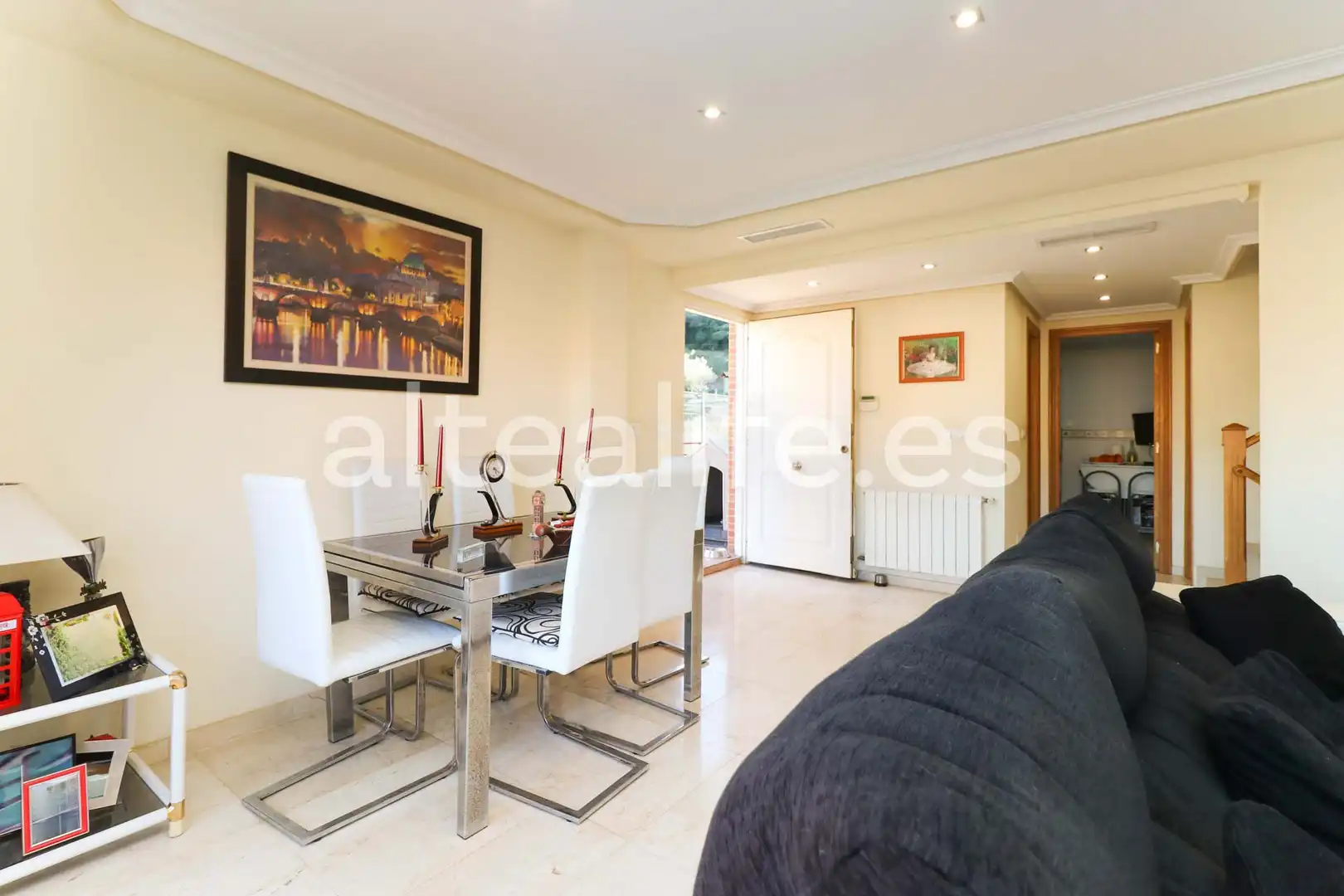 Habitación de Casa adosada en venta en La Nucia con Calefacción, Terraza y Piscina comunitaria