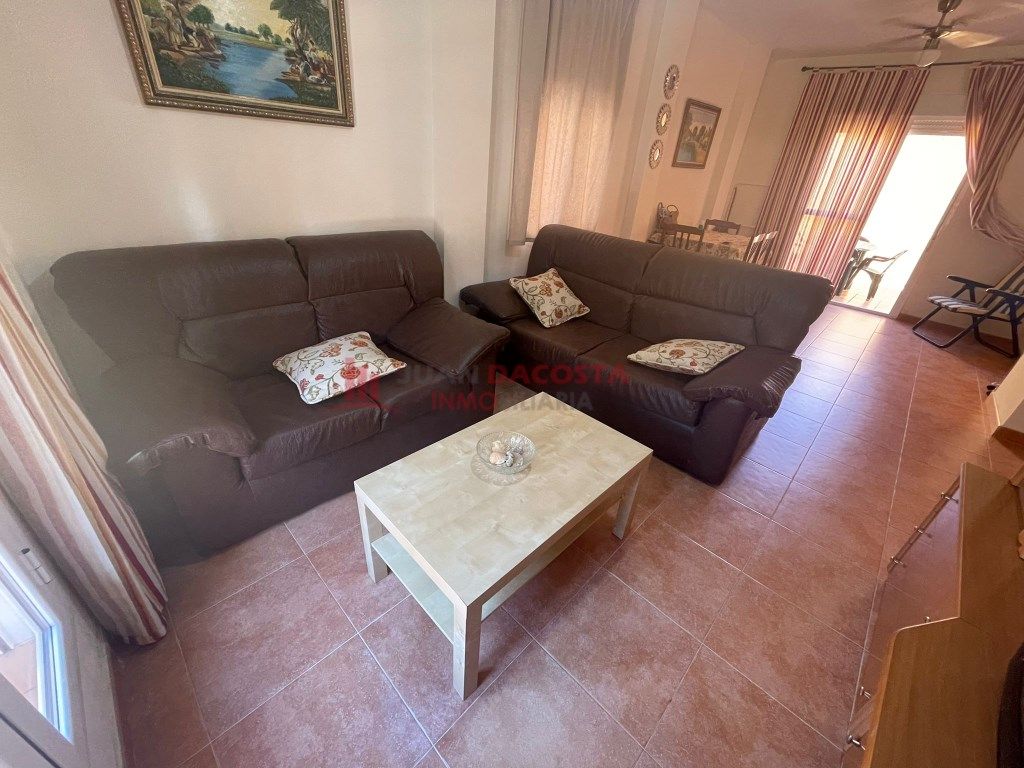 Sala d'estar de Casa adosada en venda en Lepe