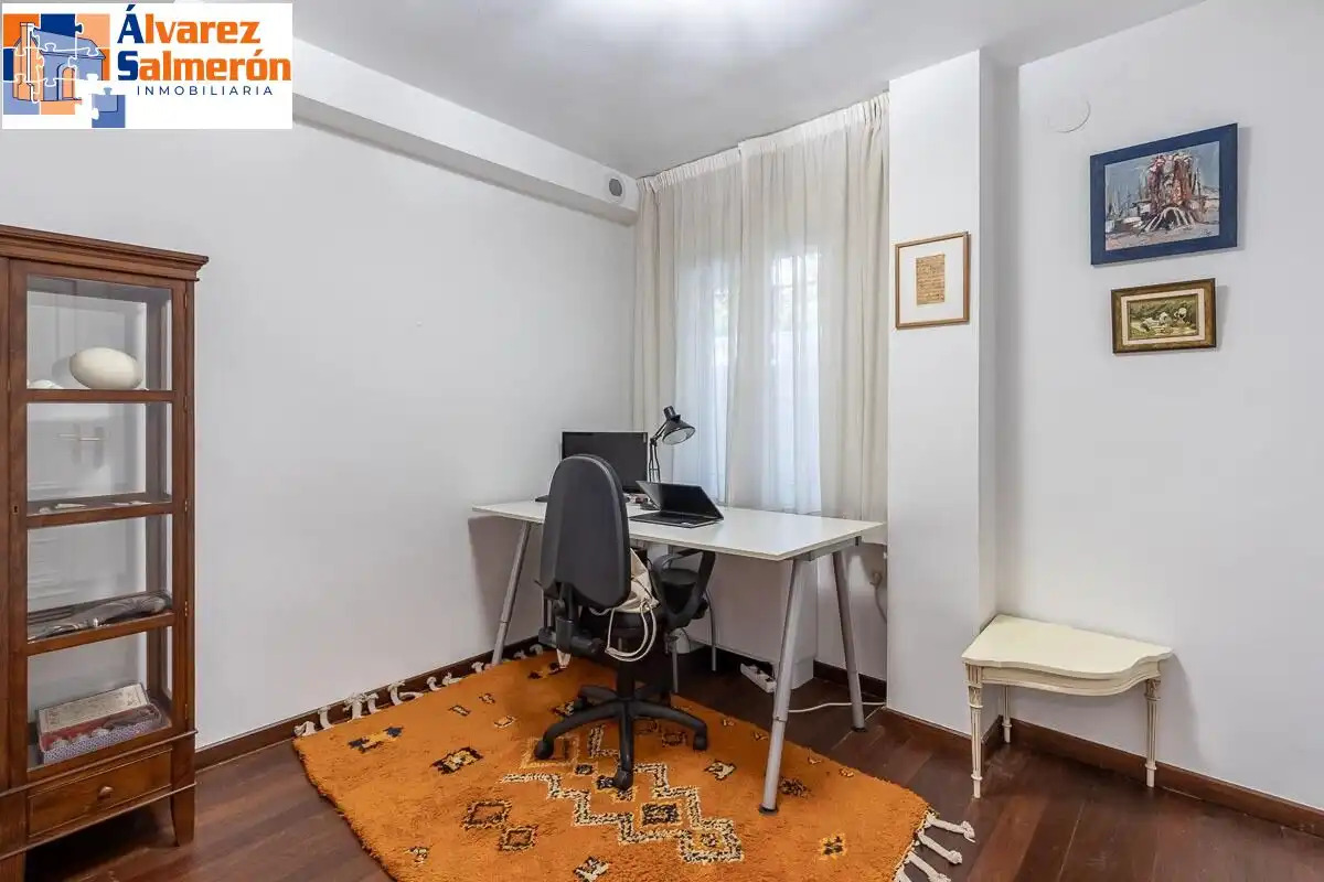 Houses for sale in Calle ZORAYA, Camino de los Neveros - Serrallo