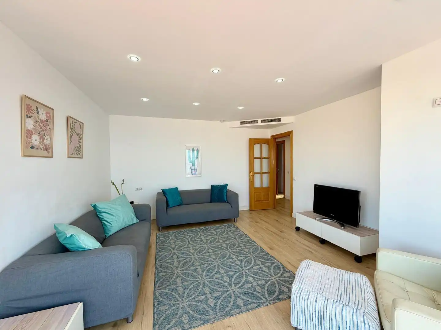 Sala de estar de Piso en venta en Roquetas de Mar con Aire acondicionado, Terraza y Amueblado