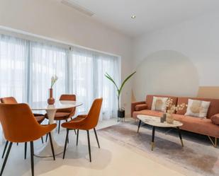 Sala d'estar de Apartament de lloguer en  Madrid Capital amb Aire condicionat