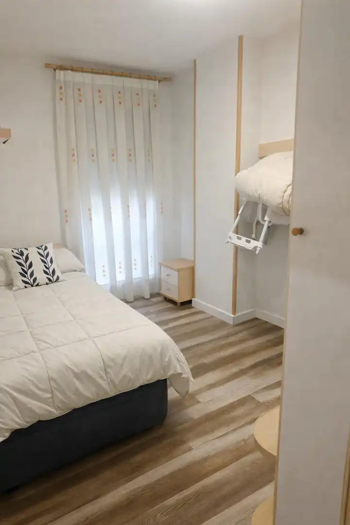 Bedroom of Flat for sale in Valencia  with Air Conditioner and Parquet flooring