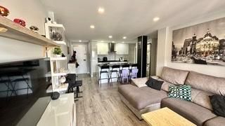 Sala d'estar de Apartament en venda en Fuenlabrada amb Aire condicionat, Calefacció i Parquet