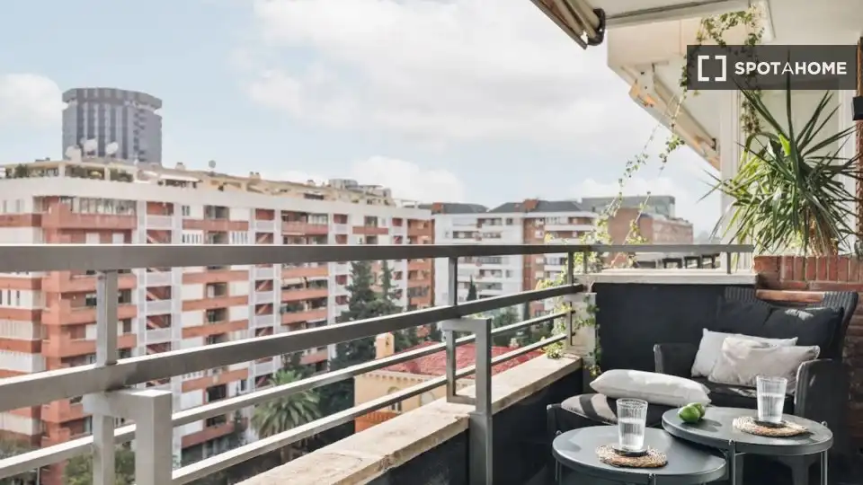 Flat for rent in Pedralbes