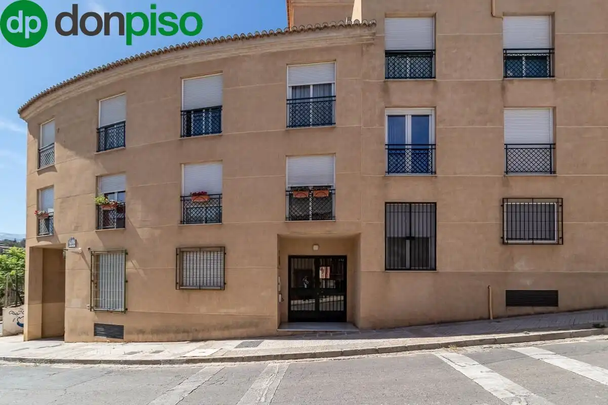 Exterior view of Flat for sale in Granada  with Heating and Storage room