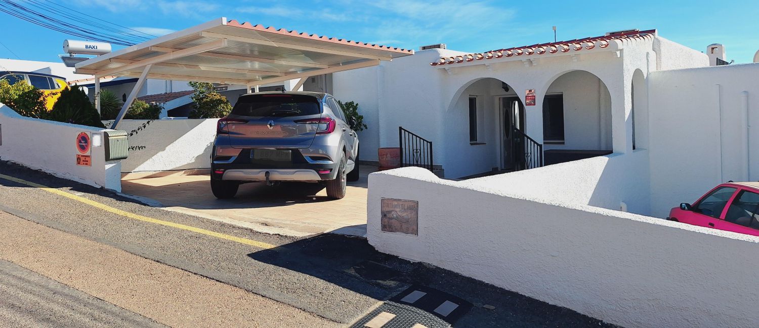 Aparcament de Casa o xalet en venda en Mojácar amb Aire condicionat, Jardí privat i Terrassa