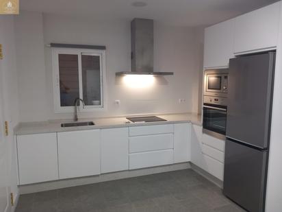 Kitchen of Flat for sale in Dos Hermanas