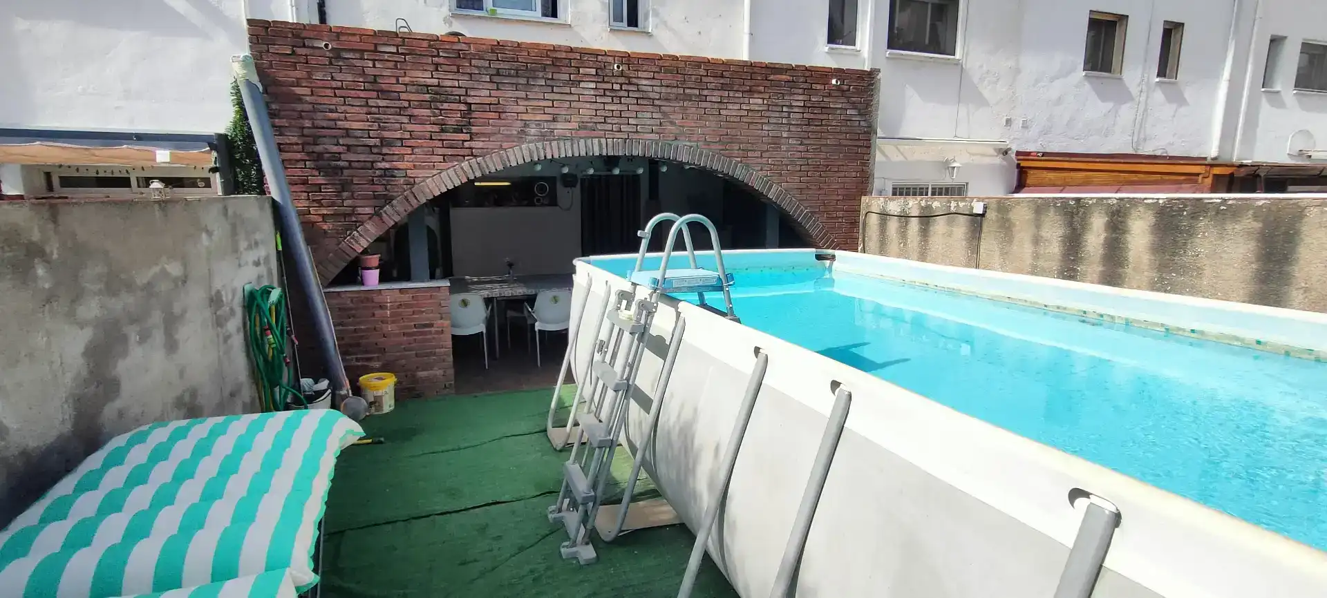 Piscina de Casa adosada en venta en Nord-est