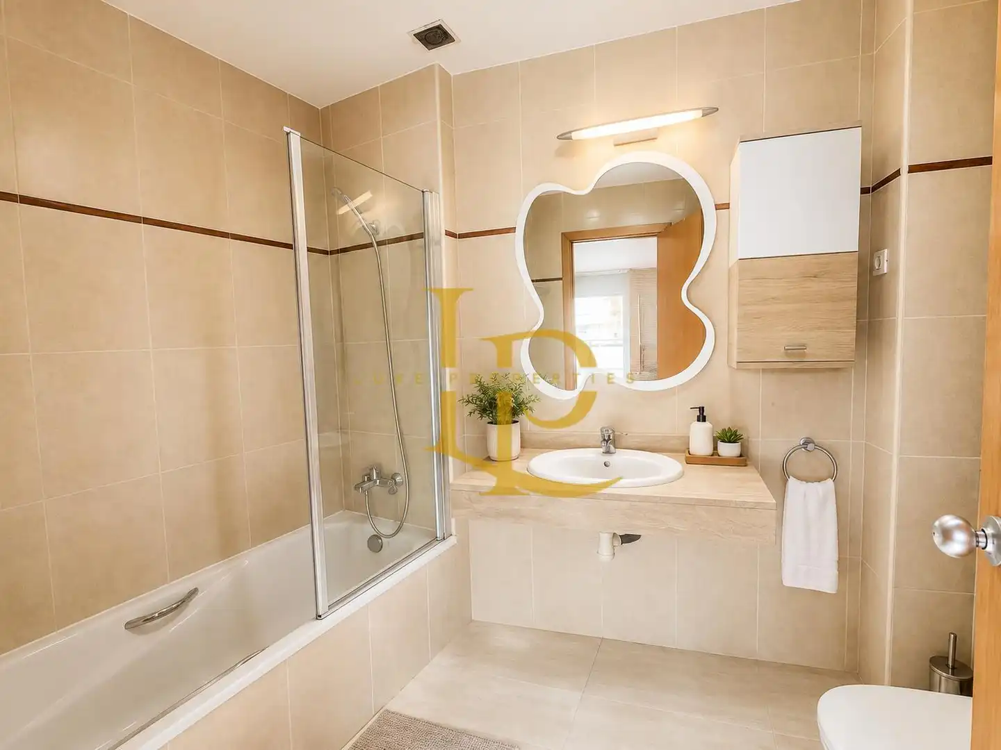 Duplex with terrace for sale in Carrer de la Mare de Déu de Lourdes, imagen 24