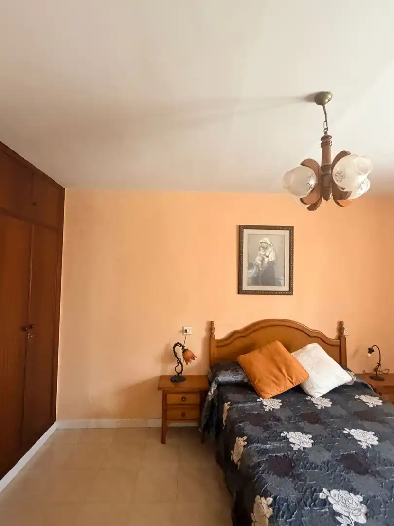 Habitación de Casa o chalet en venta en Navia con Calefacción, Terraza y Trastero