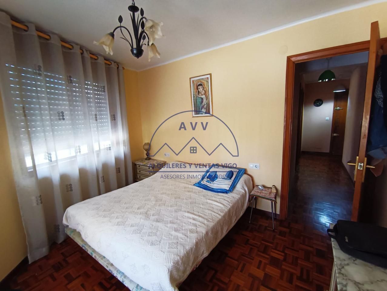 Bedroom of Flat for sale in Vigo   with Parquet flooring, Storage room and Furnished