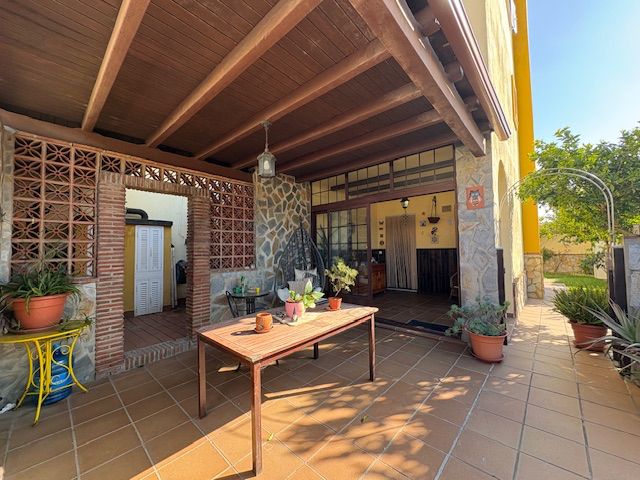 Terrace of Single-family semi-detached for sale in Algeciras  with Air Conditioner, Private garden and Terrace