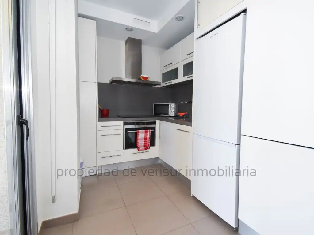 Cuina de Apartament en venda en Águilas amb Moblat i Balcó