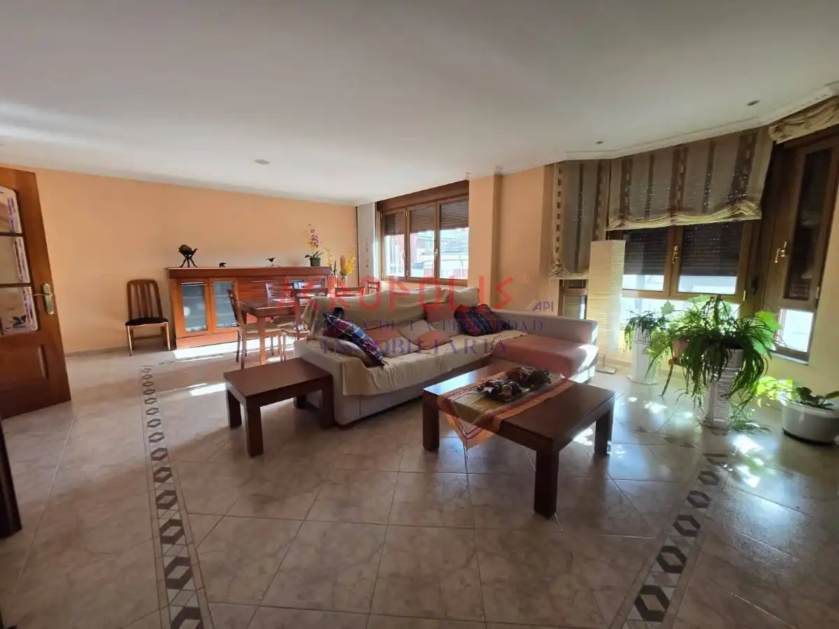 Living room of Houses for sale in Onzonilla  with Heating, Terrace and Storage room