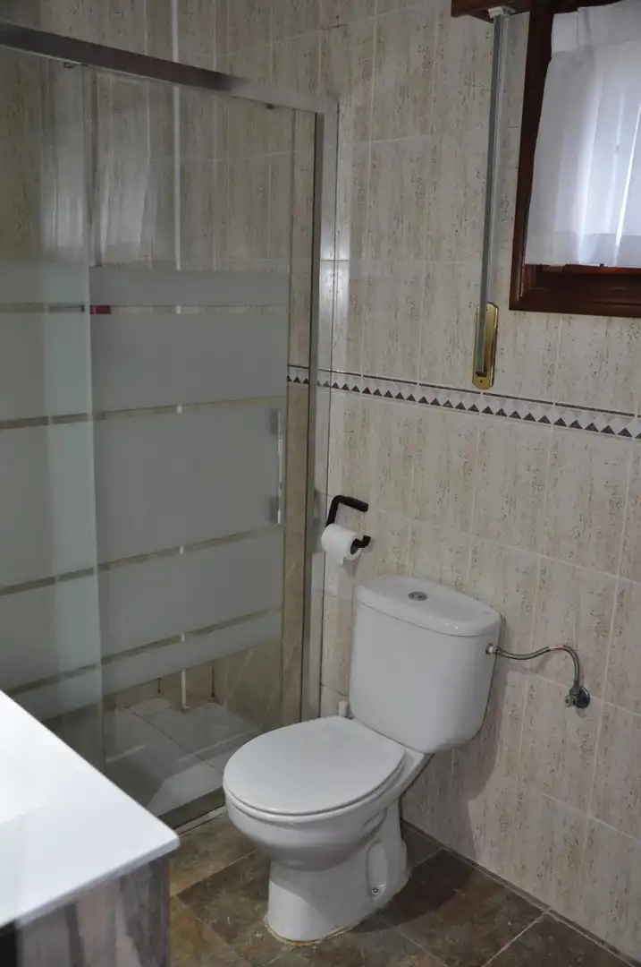 Baño de Casa o chalet en venta en Castro-Urdiales con Calefacción, Jardín privado y Terraza