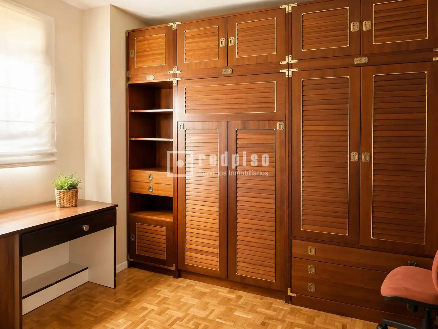 Dormitori de Pis de lloguer en Madrid amb Aire condicionat, Calefacció i Parquet