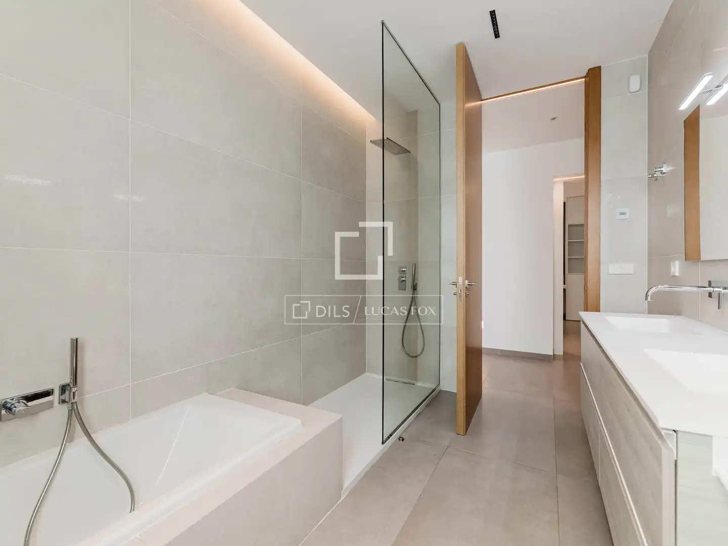 Baño de Casa o chalet en venta en Náquera con Aire acondicionado, Calefacción y Jardín privado