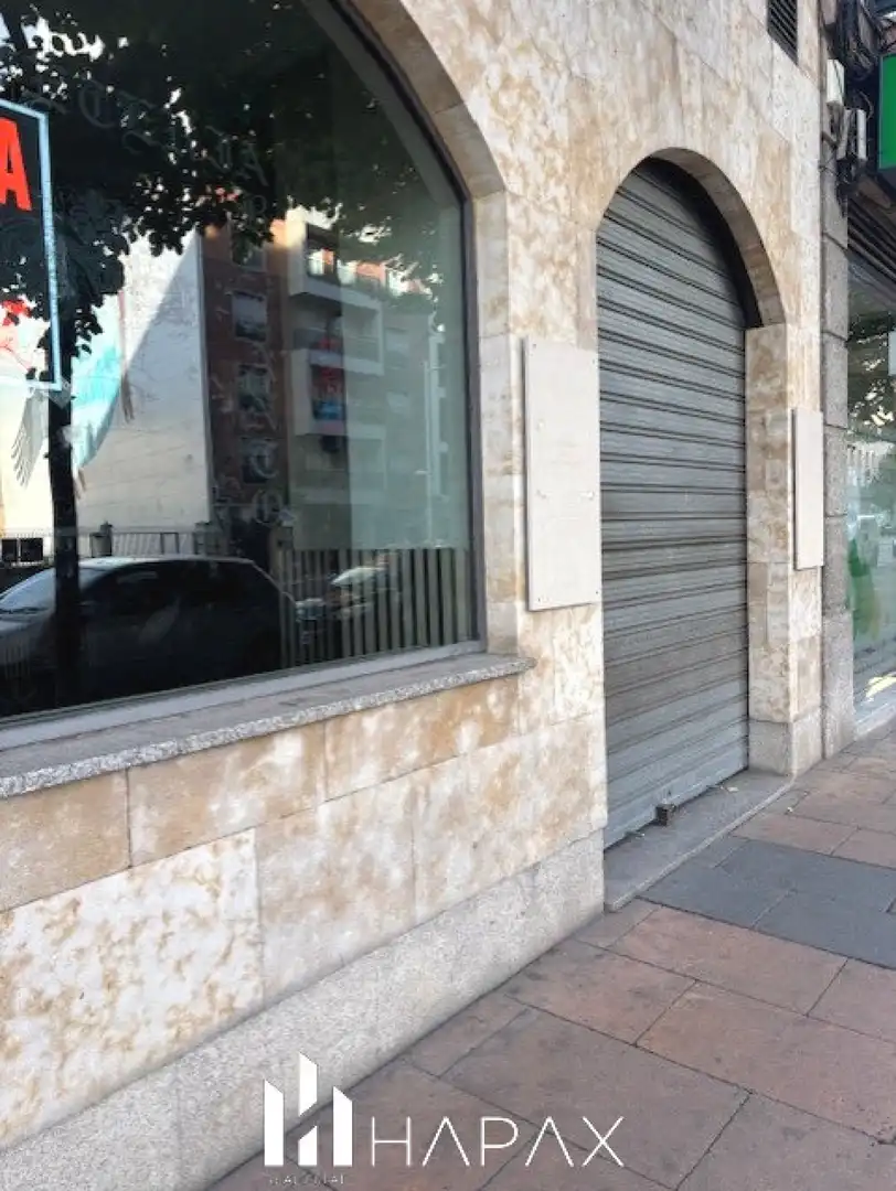Vista exterior de Local de lloguer en Salamanca